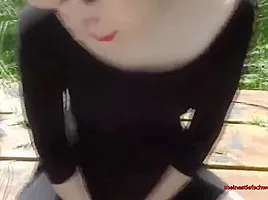 Angetrunken blast sie ihrem eigenen Bruder den Schwanz