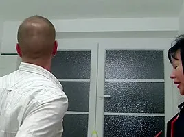 German Step-Mom Seduce Big Cock Young Boy to Fuck