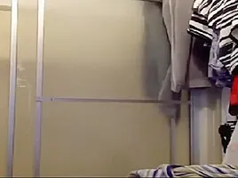 Crazy Stepmom Masturbating On Cam