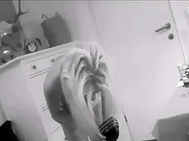 I saw my sister go anally