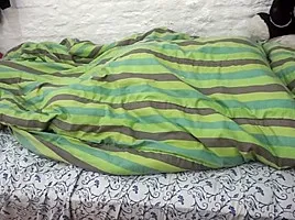 WE PLAY UNDER THE FRAZADA WITH MY SEXY SISTER UNTIL WE ARE WARMED AND WE REALLY HARD AND HOT