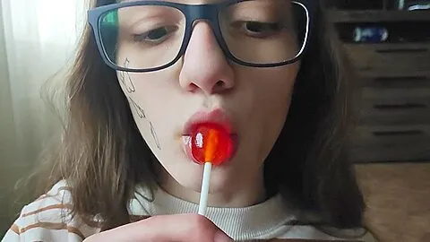 Step Sis! Sweet Blowjob! His Dick Is Like A Lollipop!